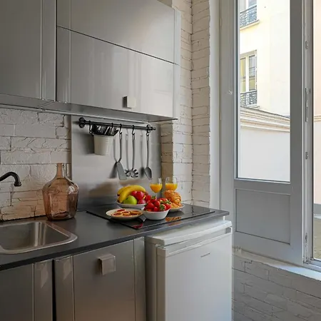 Daire Super Location Meets Charming Studio -ecole Militaries Champ De Mars - 7th Arrondisment