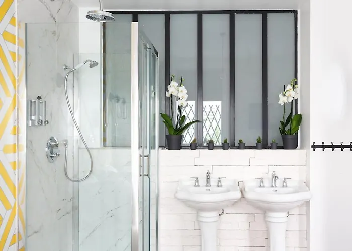 Super Location Meets Charming Studio -ecole Militaries Champ De Mars - 7th Arrondisment