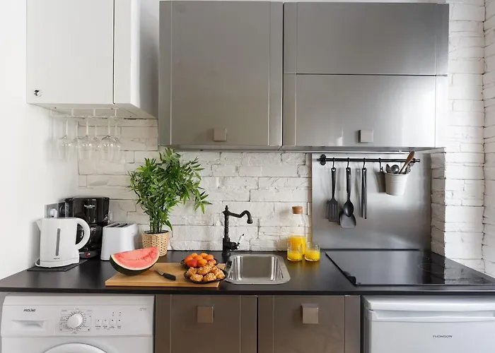 Super Location Meets Charming Studio -ecole Militaries Champ De Mars - 7th Arrondisment * Paris